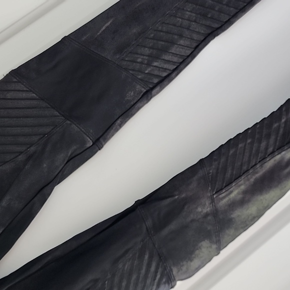Spanx black faux leather moto legging! - Picture 4 of 13